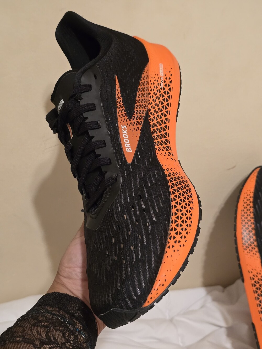 Brooks Hyperion Tempo Men’s Running Shoes Size 11.5 Black Orange Lightweight . - Picture 7 of 14